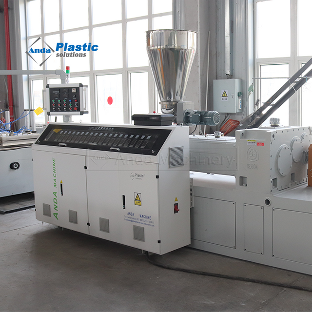 خط بثق مقاطع مزراب المطر PVC