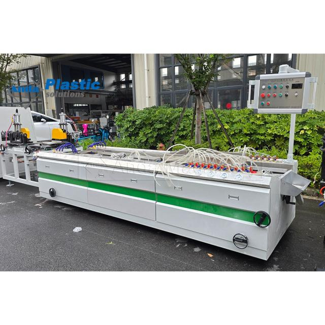 Anda خط بثق قطاعات السقف PVC