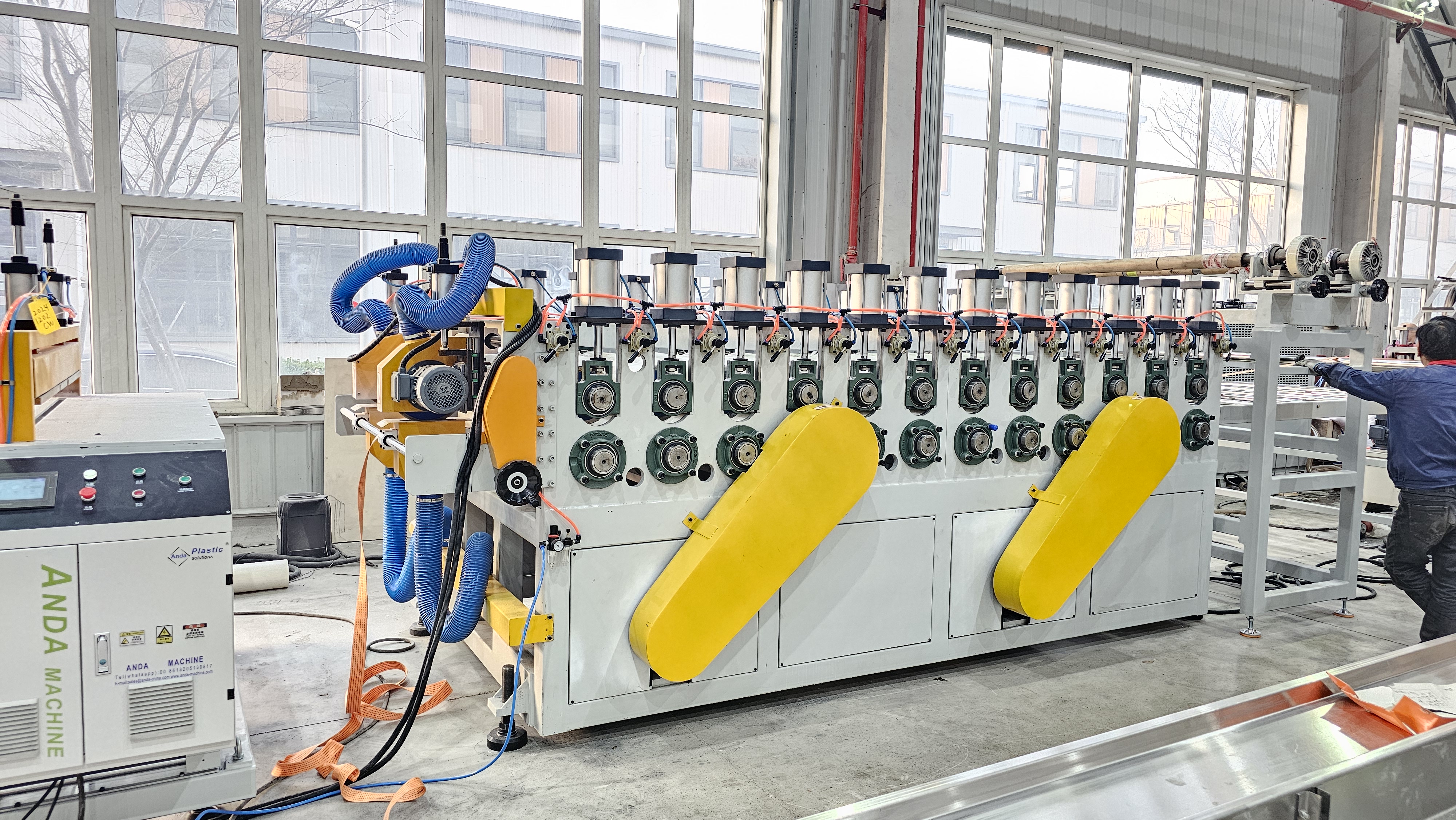 آلة تصنيع ألواح الرغوة البلاستيكية، آلة تصنيع ألواح الرغوة البلاستيكية، خط إنتاج ألواح الرغوة البلاستيكية