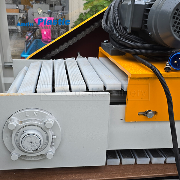 Anda خط إنتاج لوحة Soffit