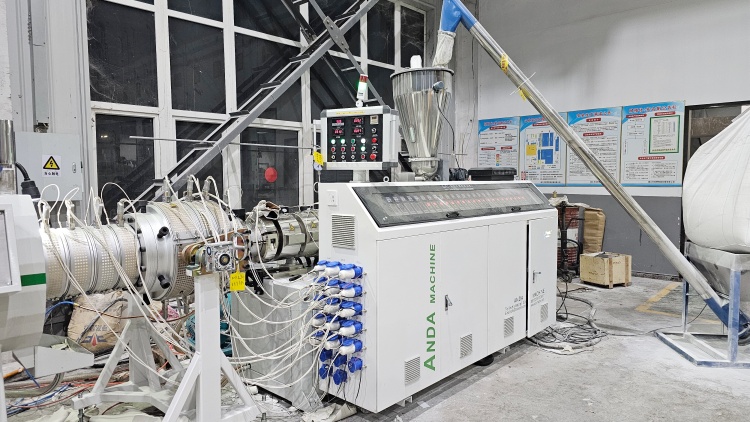 آلة الأنابيب البلاستيكية ، آلة بثق الأنابيب البلاستيكية ، خط إنتاج الأنابيب البلاستيكية ، آلة الأنابيب البلاستيكية ذات المسمار المزدوج 